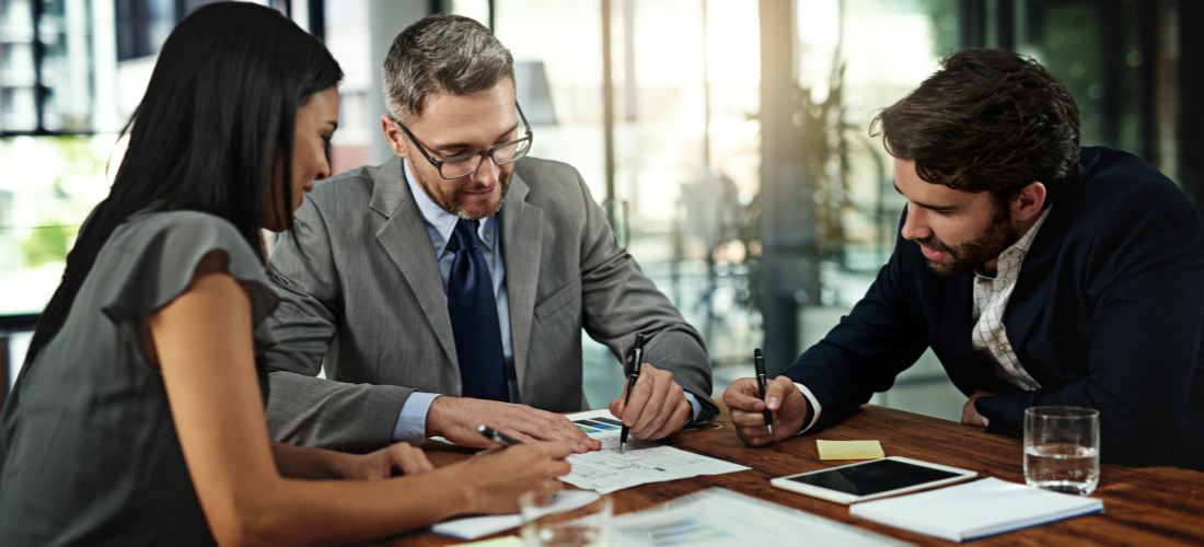 Benefits of Using Invoice Finance to Manage Cash Flow for UK SMEs