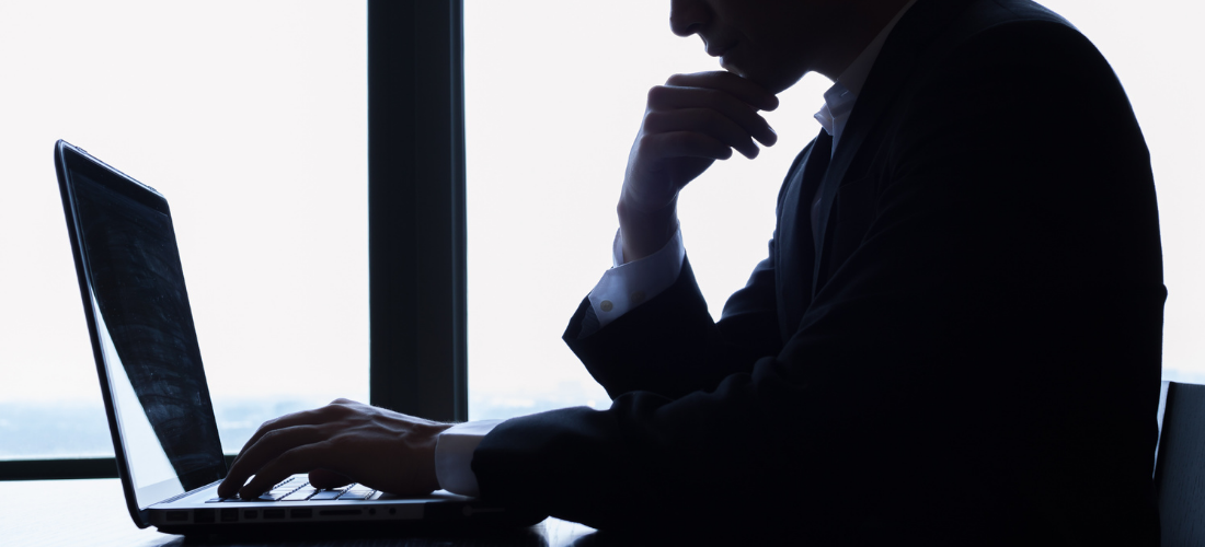 Business owner deciding between asset finance or bank loans