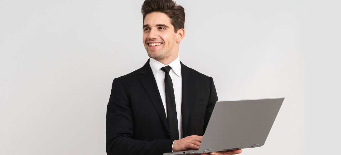 The Benefits of Working with a Finance Broker to Secure Business Loans
